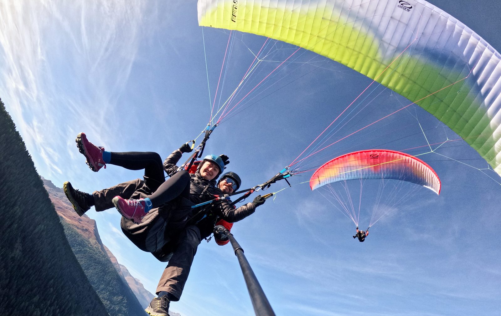 Panorama Tandemflug über dem Tal von Davos