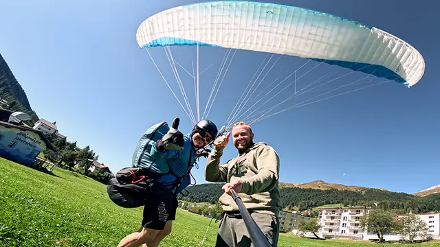 Martin Heckmeier, Fluglehrer und Tandempilot bei Air-Davos Paragliding