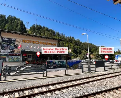 Tandem flight meeting point at the valley station of the Gotschna cable car in Klosters