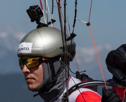 Red Bull X-Alps 2019 Prolog in Wagrain Somon Oberrauner mit seinem Skywalk X-Alps4 am Start