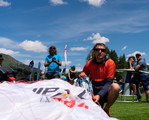 Red Bull X-Alps 2019 Turnpoint Davos Maxime Pinot mit seinem Ozone Zeolite